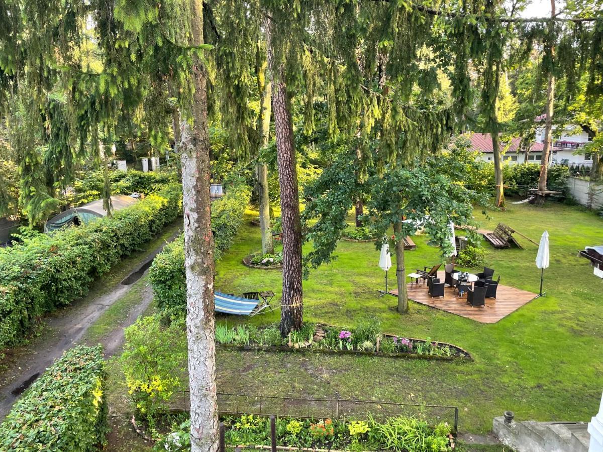Willa Dina Milanowek Exterior photo
